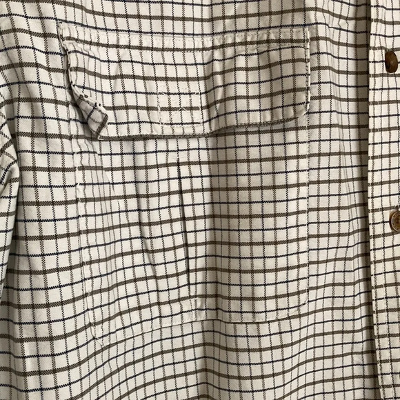 Woolrich 100% cotton men’s L plaid button down short sleeve shirt - Picture 4 of 9